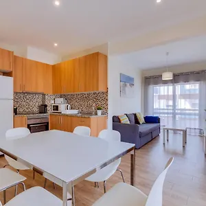  Apartment 2br - Near The At Homesbyfc