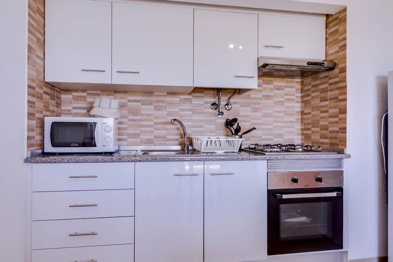York - Sea View - Quarteira Apartment 0*,